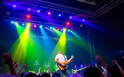 Amici 24 anticipazioni 24/11: sfide emozionanti e tensioni tra i prof