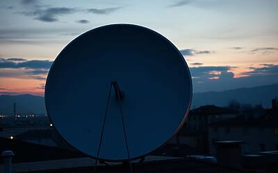 Antenne di spionaggio russo aumentano a Ginevra: allerta per la sicurezza.