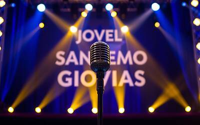 Grelmos e Selmi trionfano nelle semifinali di Sanremo Giovani: eliminazioni e sorprese