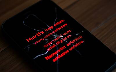 I social influenzano negativamente la salute mentale degli utenti minorenni