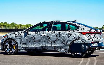 KIA EV4 in fase di test: tutte le novità sull'elettrica del futuro