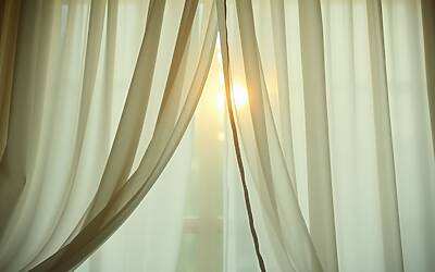 Lorenzo e Shaila si lasciano andare: la passione travolgente svelata!