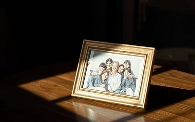 Luca Barbareschi racconta il tradimento: conseguenze sulla famiglia e il dolore subito