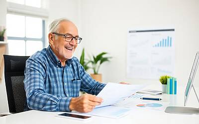 Pensione attiva: guida INPS per lavorare senza tagli sul reddito