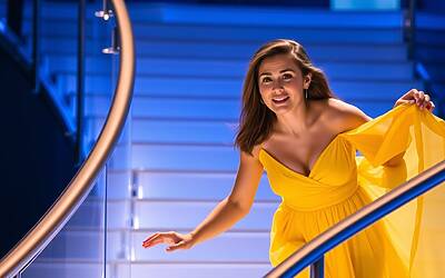 Simona e Valeria reinterpretano La Isla Bonita: un confronto sorprendente.