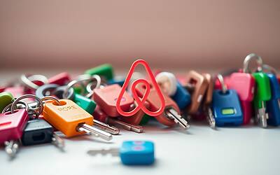 Affitti brevi: guida completa di Airbnb per supportare gli host nella gestione degli adempimenti