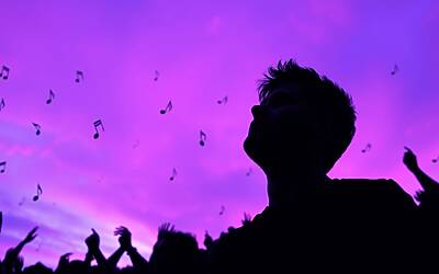 Diego Lazzari ritorna su Instagram dopo l'uscita da Amici di Maria De Filippi