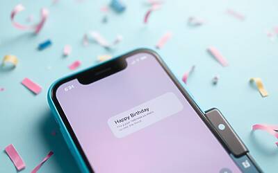 Instagram introduce la programmazione dei messaggi diretti per una comunicazione efficace