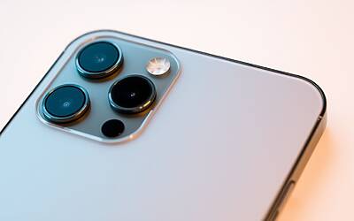 iPhone 17 Pro Max: ecco perché le fotocamere rimarranno in verticale
