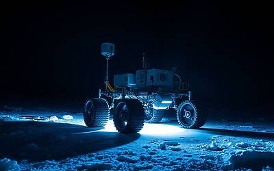 Missione lunare NASA: sfida e rinvii, avrà successo prima della Cina?