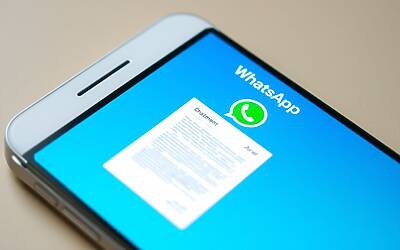 Scannerizza documenti con WhatsApp: scopri la nuova funzionalità innovativa dell'app