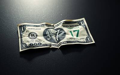 Tether perde 2 miliardi di capitalizzazione di mercato e scende sotto 1 USD