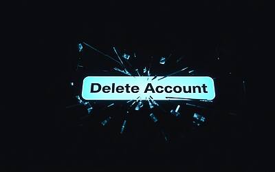 Eliminare account online: guida pratica per disattivazione e privacy digitale