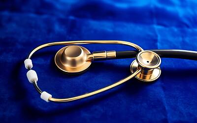 Re Carlo rivela dettagli inediti sul suo trattamento medicale e la salute attuale