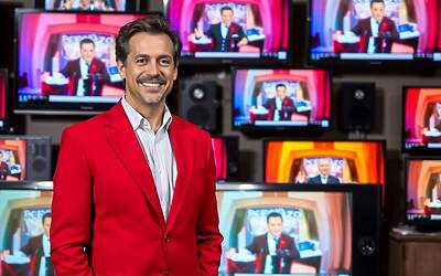 Stefano De Martino risponde a Arbore: la verità sul "mio erede" svelata