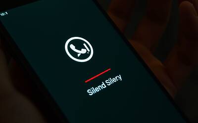 Whatsapp e microfono: come evitare registrazioni involontarie e messaggi imprevisti