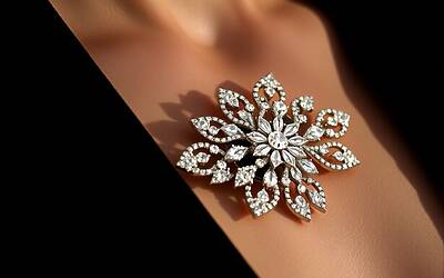 I gioielli di Tony Effe: lusso e bellezza tra oro e diamanti a Sanremo