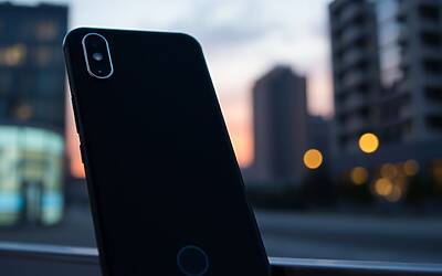 Nothing Phone 3a svela render con Glyph lighting e tasto hardware aggiuntivo: scopri tutte le novità!