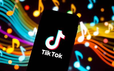 TikTok cambia le regole della distribuzione della sua app in America