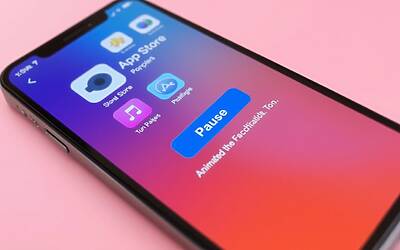 App Store si potenzia con nuove funzioni AI in iOS 18.4