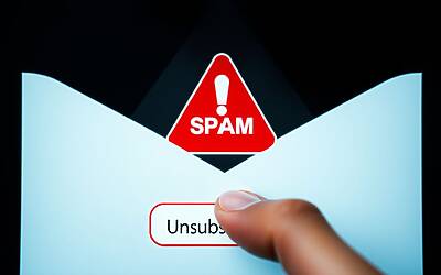Minacce digitali emergenti: strategie efficaci contro lo spam alimentato dall'AI