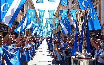Napoli campione d’Italia conferma Conte: De Laurentiis valuta futuro tecnico senza fretta decisioni