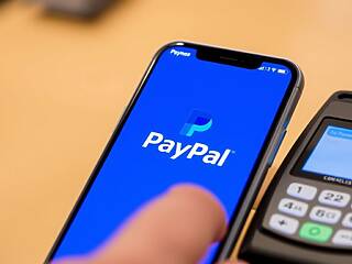 PayPal introduce pagamenti contactless NFC su iPhone: novità iniziano dalla Germania per transazioni rapide