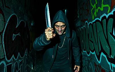 Bergamo incontro Grindr finisce in minacce e richiesta soldi arresto urgente per sospetto truffatore online