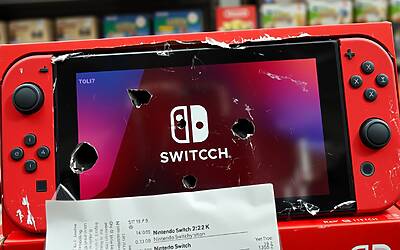 Display Switch 2 danneggiati da rivenditori che fissano lo scontrino alla confezione originale