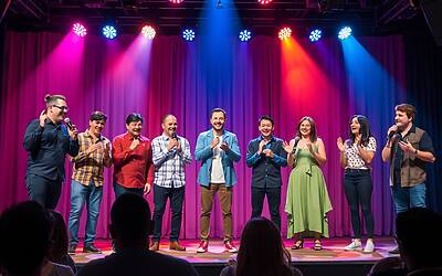 Niente di Serio su Tv8 con Nove Comici e Ospiti Esclusivi nello Show Imperdibile