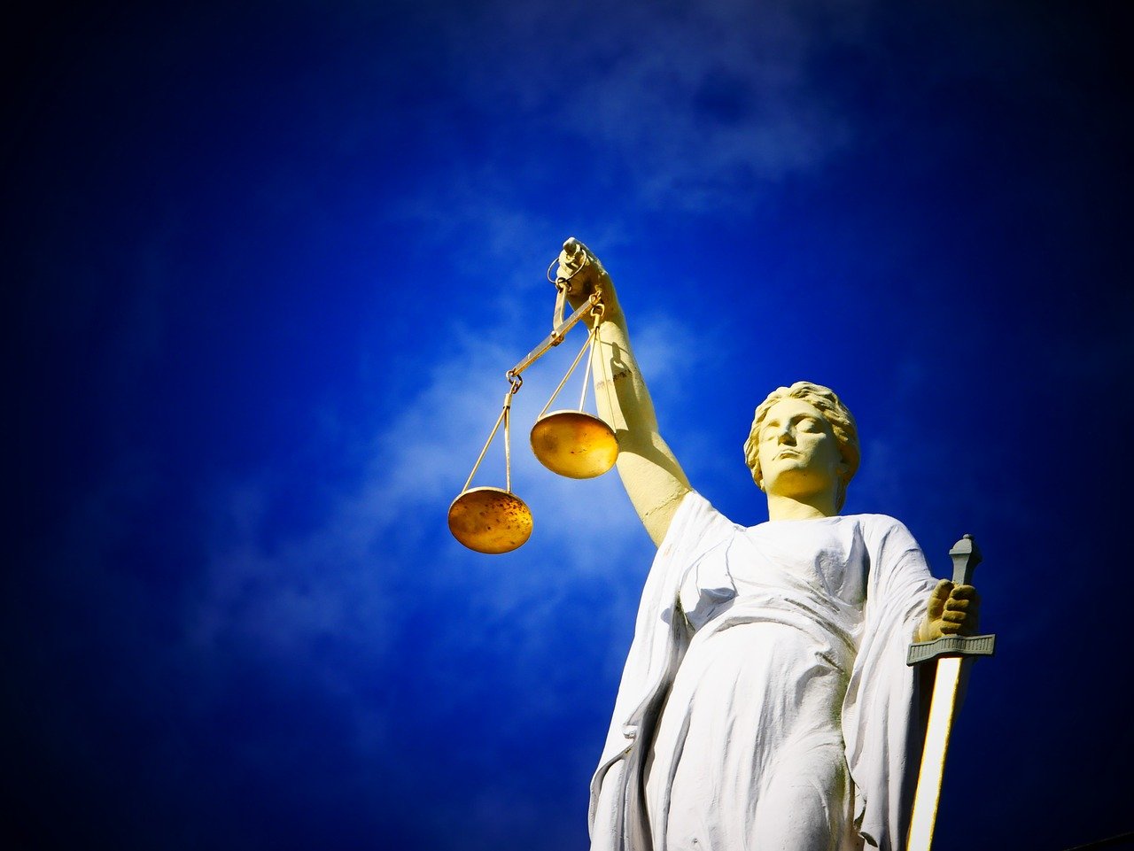 Appalti pubblici esclusione legittima cartelle esattoriali scadute oltre 5000 euro sentenza Corte Costituzionale