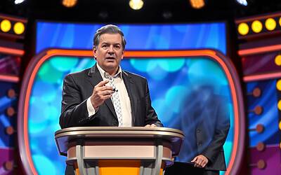 Giampaolo Rossi risponde alle critiche di Gerry Scotti sulla trasmissione Affari tuoi