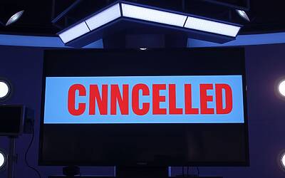 Striscia la Notizia sospesa autunno 2024, il tg satirico escluso dai nuovi palinsesti televisivi