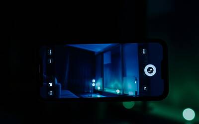 WhatsApp nuova funzione fotocamera migliorata per foto perfette in ogni occasione e momento speciale