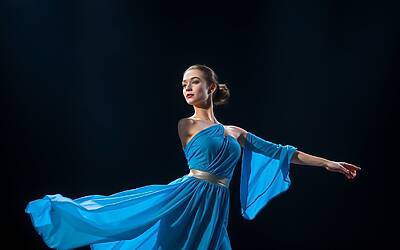 Giulia Stabile smentisce Maria De Filippi e rifiuta consigli nel mondo dello spettacolo