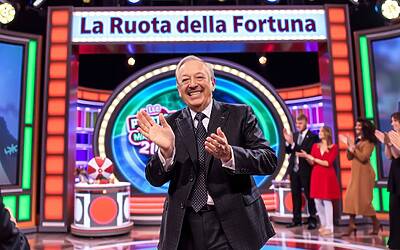 Pier Silvio Berlusconi a sorpresa nella registrazione de La Ruota della Fortuna 2024