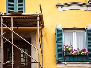 Bonus ristrutturazione per residenti esteri uso limitato della casa riduce detrazione fiscale completa