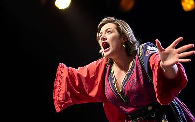 Mara commenta la provocazione di Selvaggia e loda Barbara: reazioni e dettagli esclusivi della d’Urso