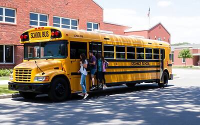 Infortuni studenti protezione raddoppiata su tragitti casa-scuola e percorsi di alternanza scuola-lavoro