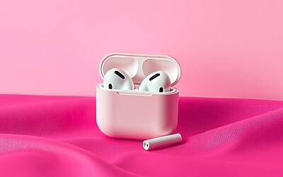 AirPods prototipi rosa e gialli scoperti: la storia dei modelli colorati mai commercializzati
