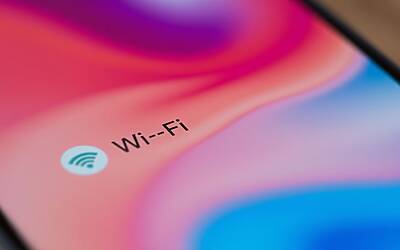 Android 16 pulsanti separati Wi‑Fi e dati mobili: addio al riquadro Internet e miglior controllo rete