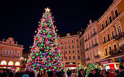Città che investono di più nelle luminarie natalizie: classifica, costi e strategie vincenti