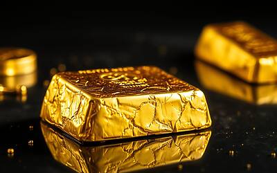 Oro e argento volano nel 2025: impatto sui mercati e sul futuro del Bitcoin