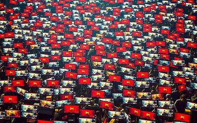 Valanga AI su YouTube Shorts: impatto e rischi del fenomeno virale per creatori e spettatori