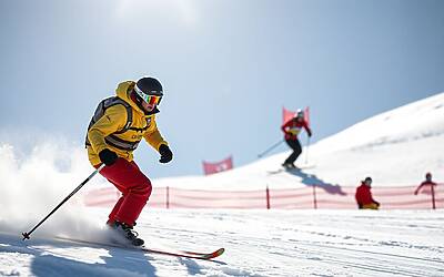 Alberto Tomba si racconta tra emozione dei tifosi, orgoglio nazionale e forza del vero made in Italy
