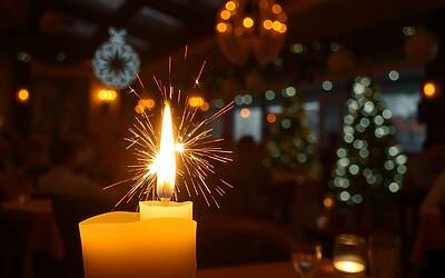 Madrid, candele scintillanti e panico: incendio sfiorato dopo il caos di Crans-Montana