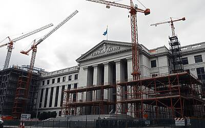 Presidente Fed sotto inchiesta penale, accuse di vendetta politica: il contrattacco scuote Washington e i mercati