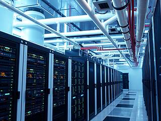 Svizzera digitale: smartphone, streaming e IA nascondono un impatto climatico enorme e sorprendente