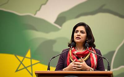 Meloni respinge le critiche di Merz alla strategia Maginot italiana