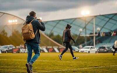 Milano, corteo No Olimpiadi degenera in scontri violenti al Corvetto